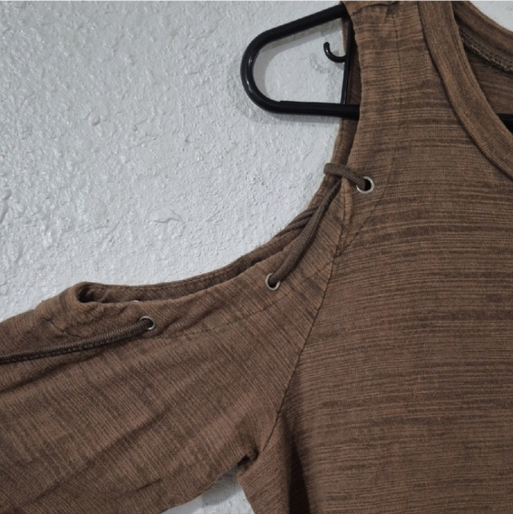 Brown Cold Shoulder Women's Top Size M/L